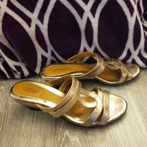 Croft and barrow gold wedges. Size 5.5